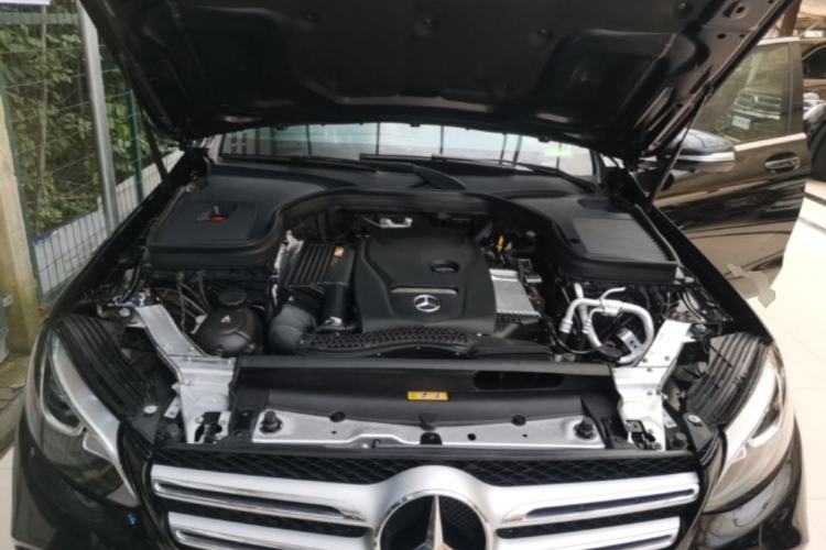 Used Mercedes-Benz GLC 2018 Facelift GLC 260 4MATIC Luxury Edition Engine Bay
