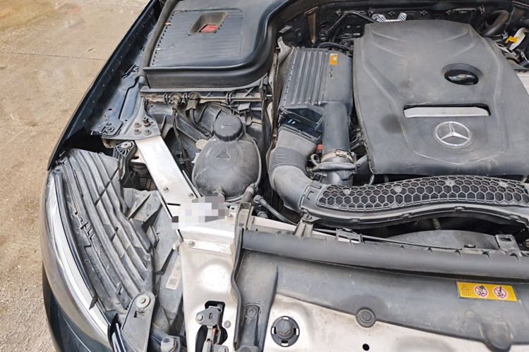 Used Mercedes-Benz GLC 2018 Facelift GLC 200 4MATIC Engine Bay Right