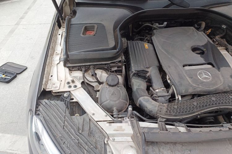 Used Mercedes-Benz GLC 2018 GLC 300 4MATIC Sport Edition Engine Bay Right