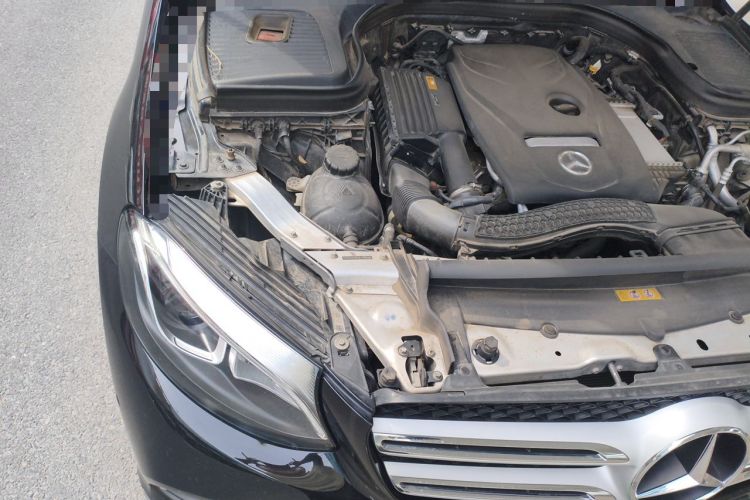 Used Mercedes-Benz GLC 2018 Facelift GLC 260 4MATIC Luxury Edition Engine Bay Right