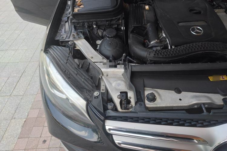 Used Mercedes-Benz GLC 2018 Facelift GLC 260 4MATIC Luxury Edition Engine Bay Right