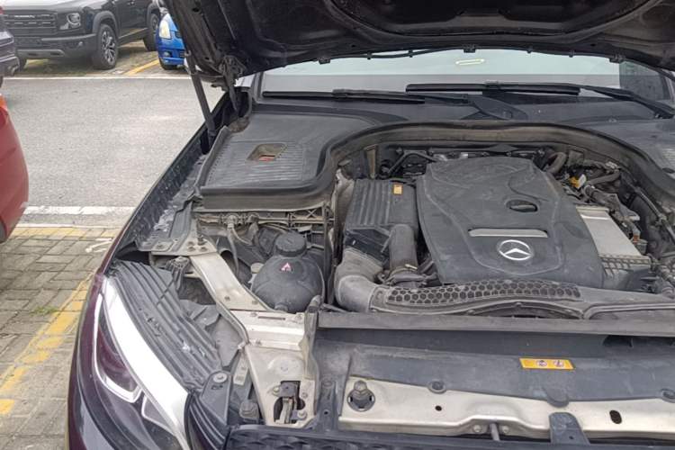 Used Mercedes-Benz GLC 2018 Facelifted GLC 260 4MATIC Dynamic Edition Engine Bay Right