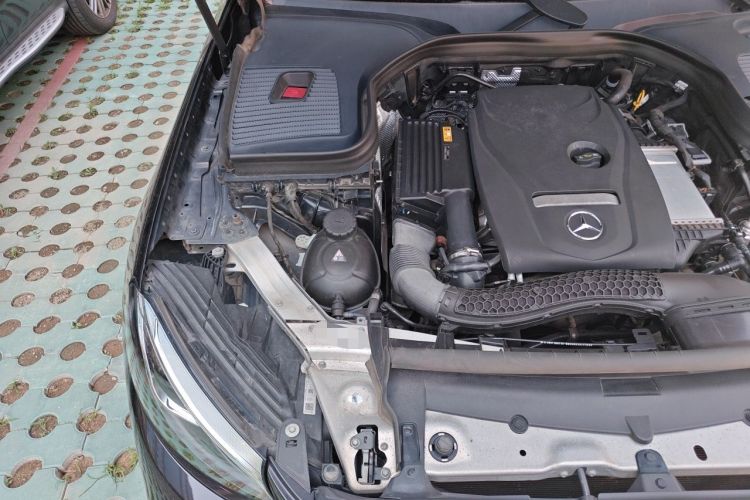 Used Mercedes-Benz GLC 2018 GLC 260 4MATIC Dynamic Edition Engine Bay Right