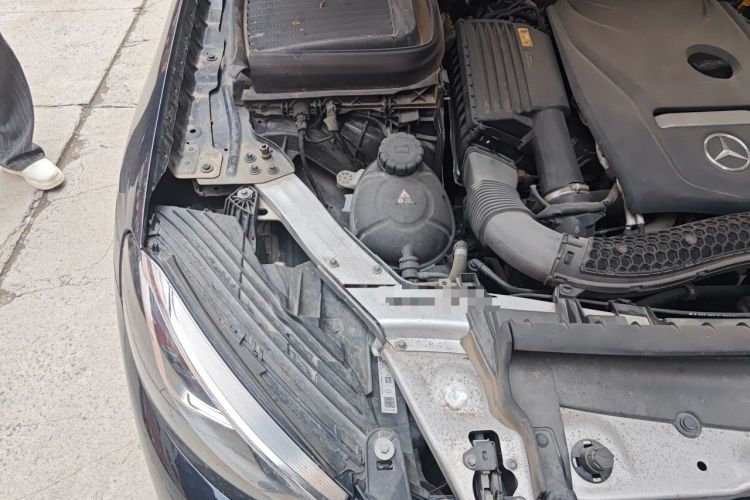 Used Mercedes-Benz GLC 2018 Facelift GLC 260 4MATIC Luxury Edition Engine Bay Right