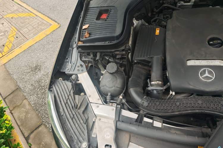Used Mercedes-Benz GLC 2018 Refreshed GLC 300 4MATIC Dynamic Edition Engine Bay Right