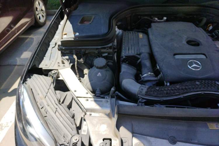 Used Mercedes-Benz GLC 2018 GLC 260 4MATIC Luxury Model Engine Bay Right