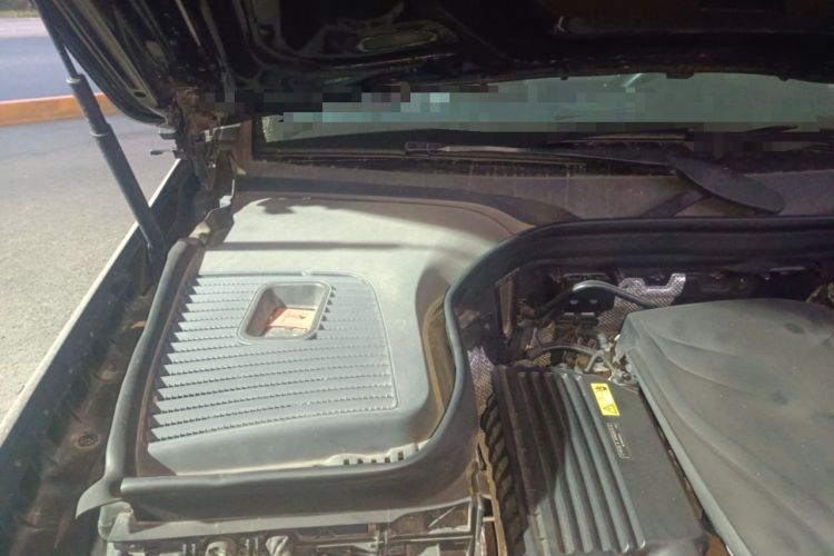 Used Mercedes-Benz GLC 2018 GLC 260 4MATIC Dynamic Edition Engine Bay Right