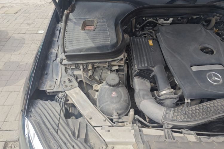 Used Mercedes-Benz GLC 2018 GLC 260 4MATIC Luxury Model Engine Bay Right