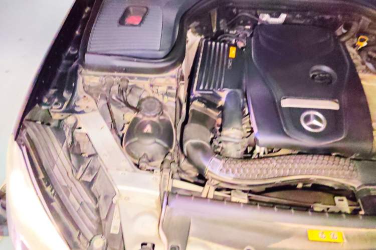 Used Mercedes-Benz GLC 2018 GLC 200 4MATIC Engine Bay Right