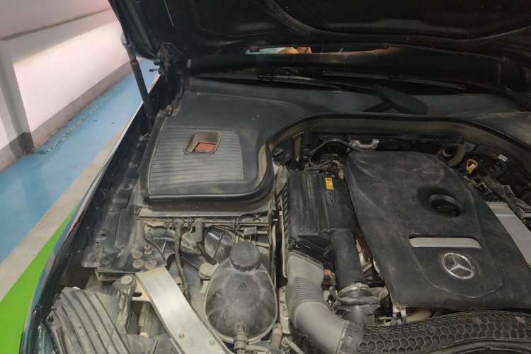 Used Mercedes-Benz GLC 2018 GLC 260 4MATIC Dynamic Edition Engine Bay Right