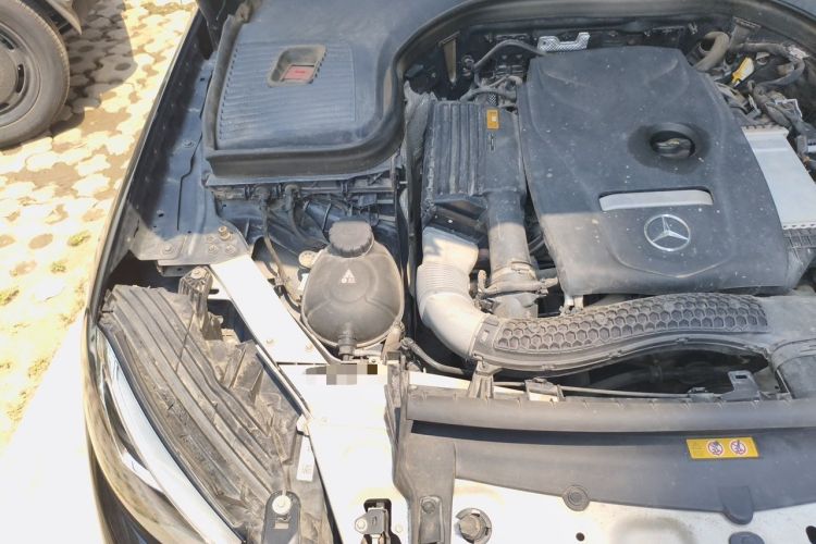 Used Mercedes-Benz GLC 2018 Facelift GLC 260 4MATIC Luxury Edition Engine Bay Right