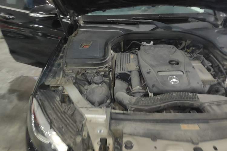Used Mercedes-Benz GLC 2018 Facelifted GLC 260 4MATIC Dynamic Edition Engine Bay Right