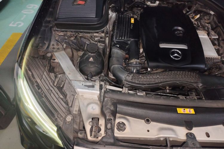 Used Mercedes-Benz GLC 2018 GLC 260 4MATIC Dynamic Edition Engine Bay Right