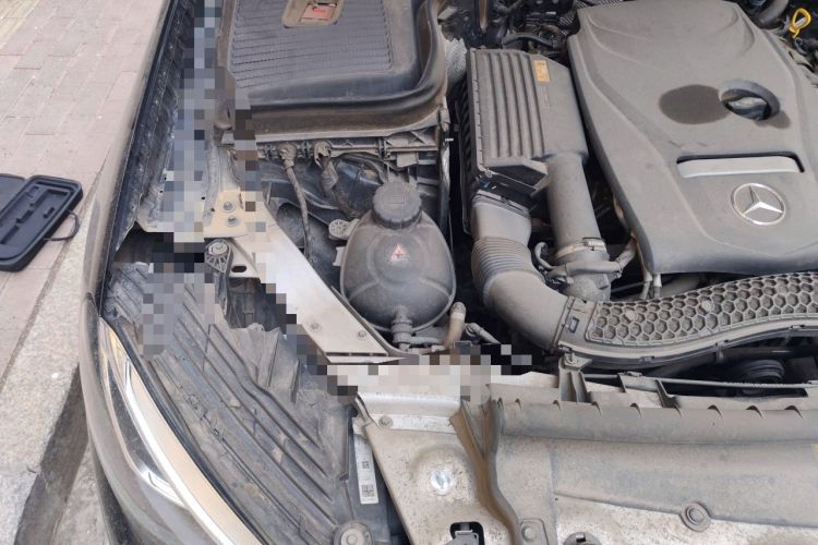 Used Mercedes-Benz GLC 2018 GLC 260 4MATIC Dynamic Edition Engine Bay Right