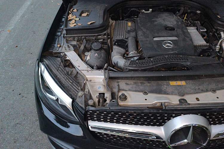 Used Mercedes-Benz GLC 2018 GLC 260 4MATIC Luxury Model Engine Bay Right