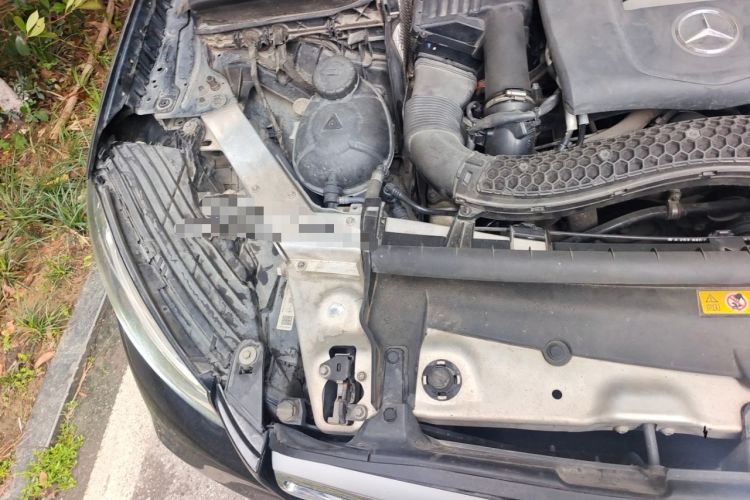 Used Mercedes-Benz GLC 2018 Facelift GLC 260 4MATIC Luxury Edition Engine Bay Right