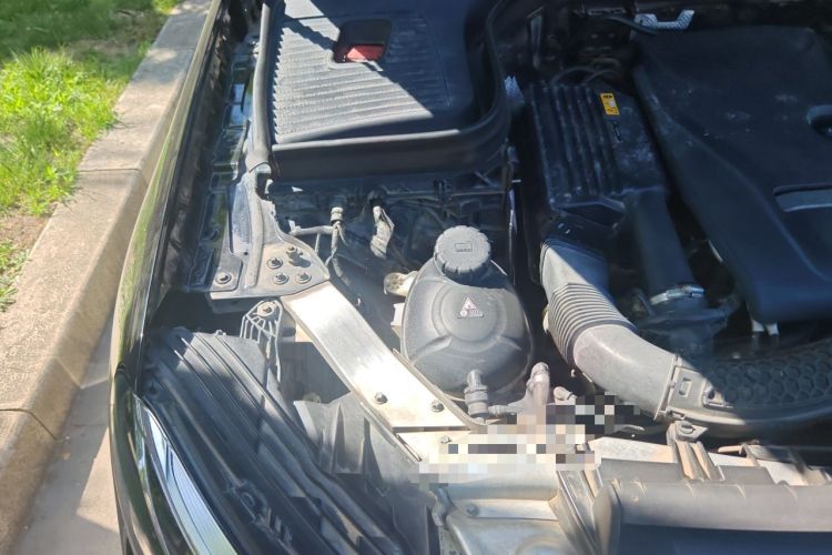Used Mercedes-Benz GLC 2018 GLC 260 4MATIC Dynamic Edition Engine Bay Right