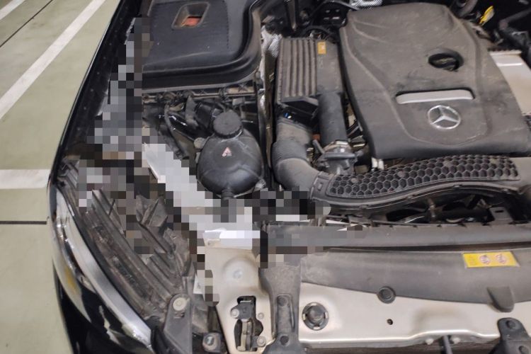 Used Mercedes-Benz GLC 2018 Facelifted GLC 260 4MATIC Dynamic Edition Engine Bay Right