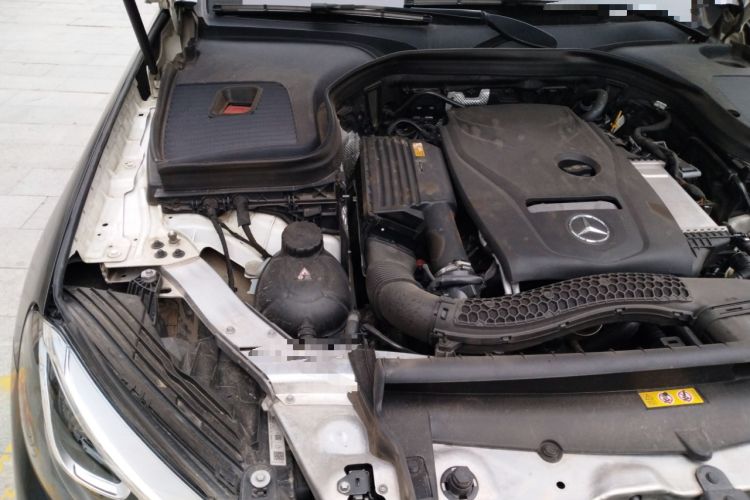 Used Mercedes-Benz GLC 2018 Facelift GLC 260 4MATIC Luxury Edition Engine Bay Right