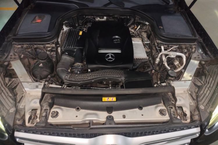 Used Mercedes-Benz GLC 2018 GLC 260 4MATIC Dynamic Edition Engine Bay