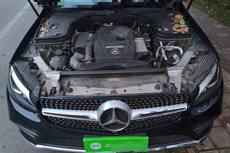 Used Mercedes-Benz GLC 2018 GLC 260 4MATIC Luxury Model Engine Bay