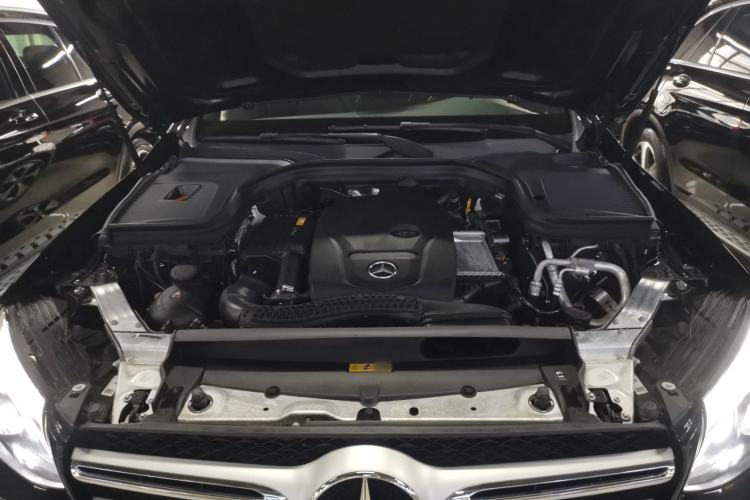 Used Mercedes-Benz GLC 2018 Refreshed GLC 300 4MATIC Dynamic Edition Engine Bay