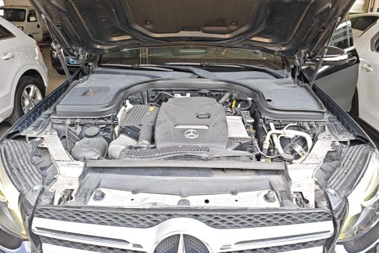 Used Mercedes-Benz GLC 2018 Facelifted GLC 260 4MATIC Dynamic Edition Engine Bay