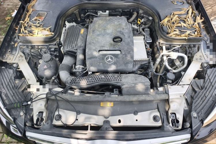 Used Mercedes-Benz GLC 2018 GLC 260 4MATIC Dynamic Edition Engine Bay