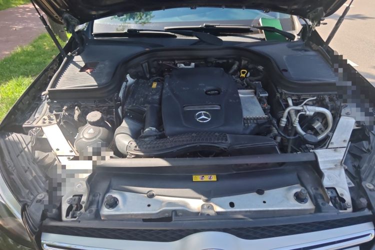 Used Mercedes-Benz GLC 2018 GLC 260 4MATIC Dynamic Edition Engine Bay