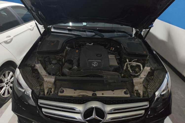Used Mercedes-Benz GLC 2018 Facelift GLC 260 4MATIC Luxury Edition Engine Bay
