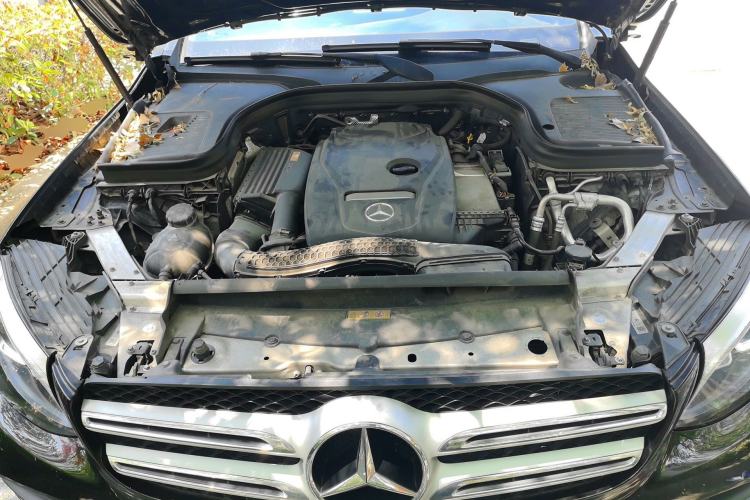 Used Mercedes-Benz GLC 2018 GLC 260 4MATIC Dynamic Edition Engine Bay