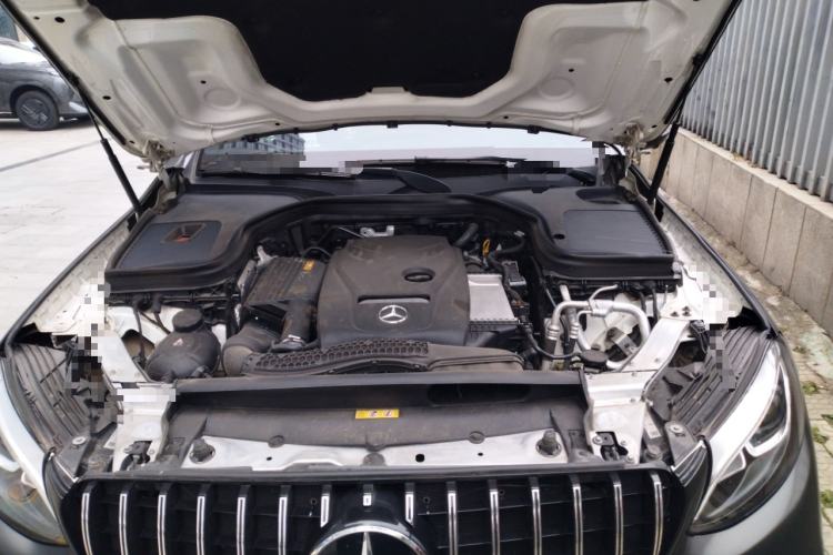 Used Mercedes-Benz GLC 2018 Facelift GLC 260 4MATIC Luxury Edition Engine Bay