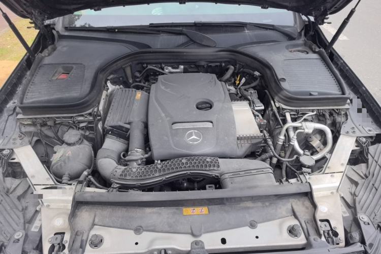 Used Mercedes-Benz GLC 2018 Facelift GLC 260 4MATIC Luxury Edition Engine Bay