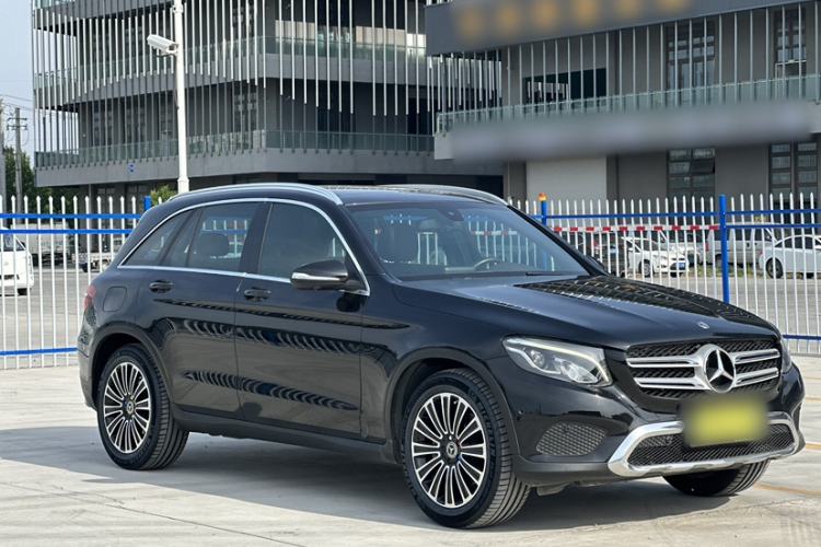 Used Mercedes-Benz GLC 2018 Facelift GLC 200 4MATIC Exterior 1