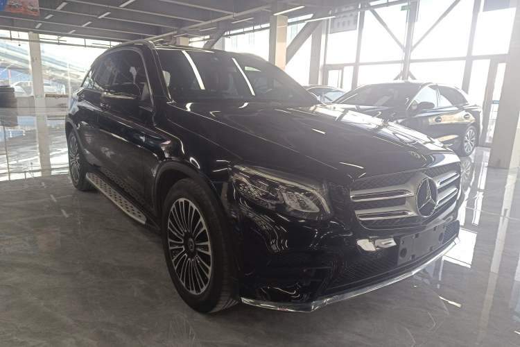 Used Mercedes-Benz GLC 2018 Facelifted GLC 260 4MATIC Dynamic Edition Exterior 1