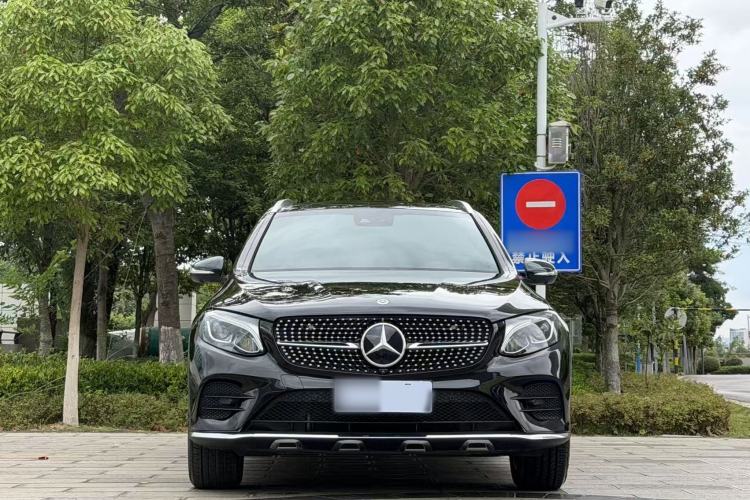 Used Mercedes-Benz GLC 2018 GLC 260 4MATIC Luxury Model Exterior 1