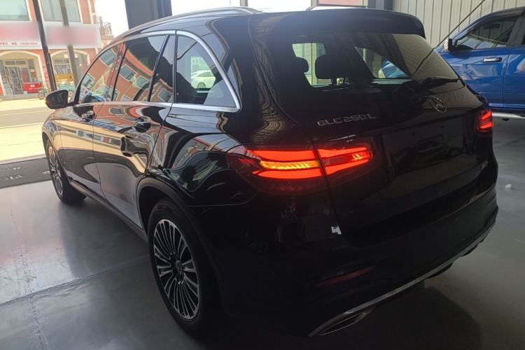 Used Mercedes-Benz GLC 2018 GLC 260 4MATIC Dynamic Edition Exterior 2