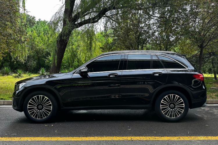 Used Mercedes-Benz GLC 2018 GLC 200 4MATIC Exterior 2