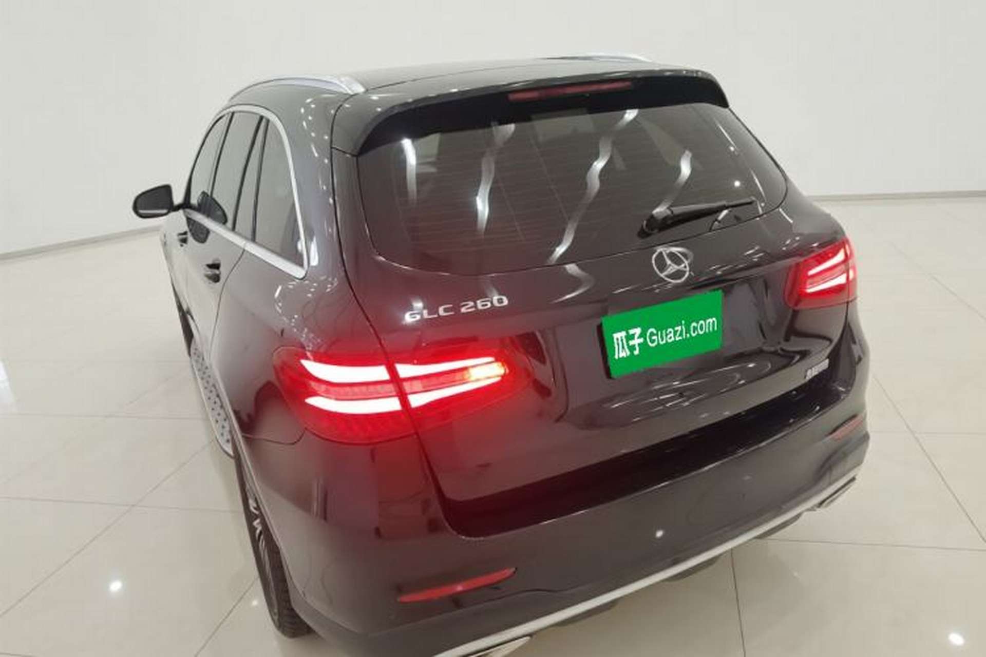 Used Mercedes-Benz GLC 2018 Facelifted GLC 260 4MATIC Dynamic Edition Exterior 2