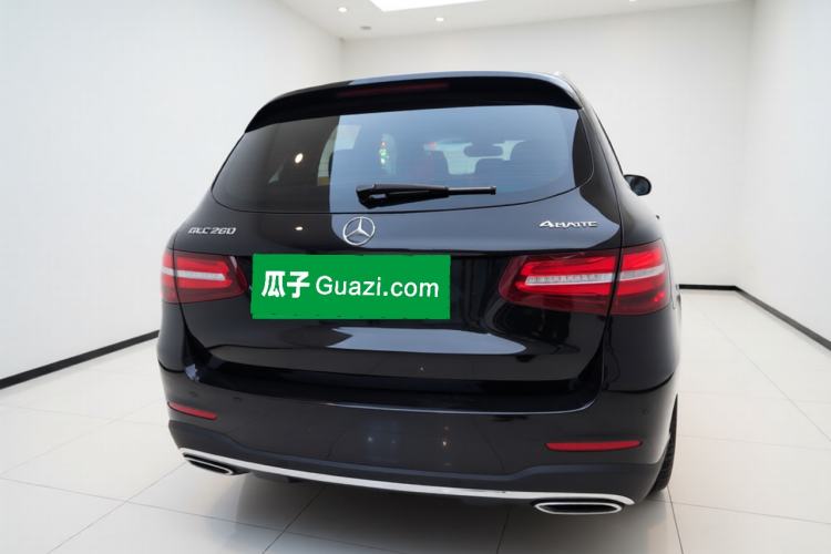 Used Mercedes-Benz GLC 2018 Facelift GLC 260 4MATIC Luxury Edition Exterior 4