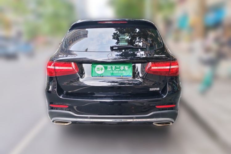Used Mercedes-Benz GLC 2018 Refreshed GLC 300 4MATIC Dynamic Edition Exterior 4