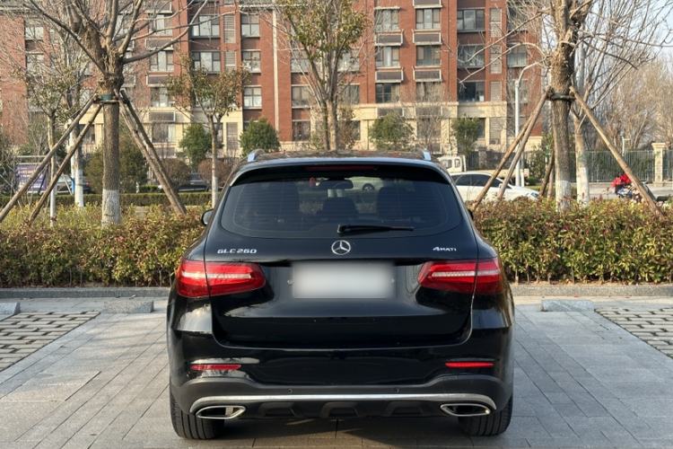 Used Mercedes-Benz GLC 2018 Facelifted GLC 260 4MATIC Dynamic Edition Exterior 4