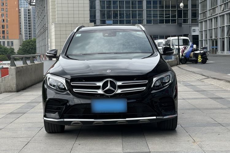 Used Mercedes-Benz GLC 2018 Refreshed GLC 300 4MATIC Dynamic Edition Exterior 4