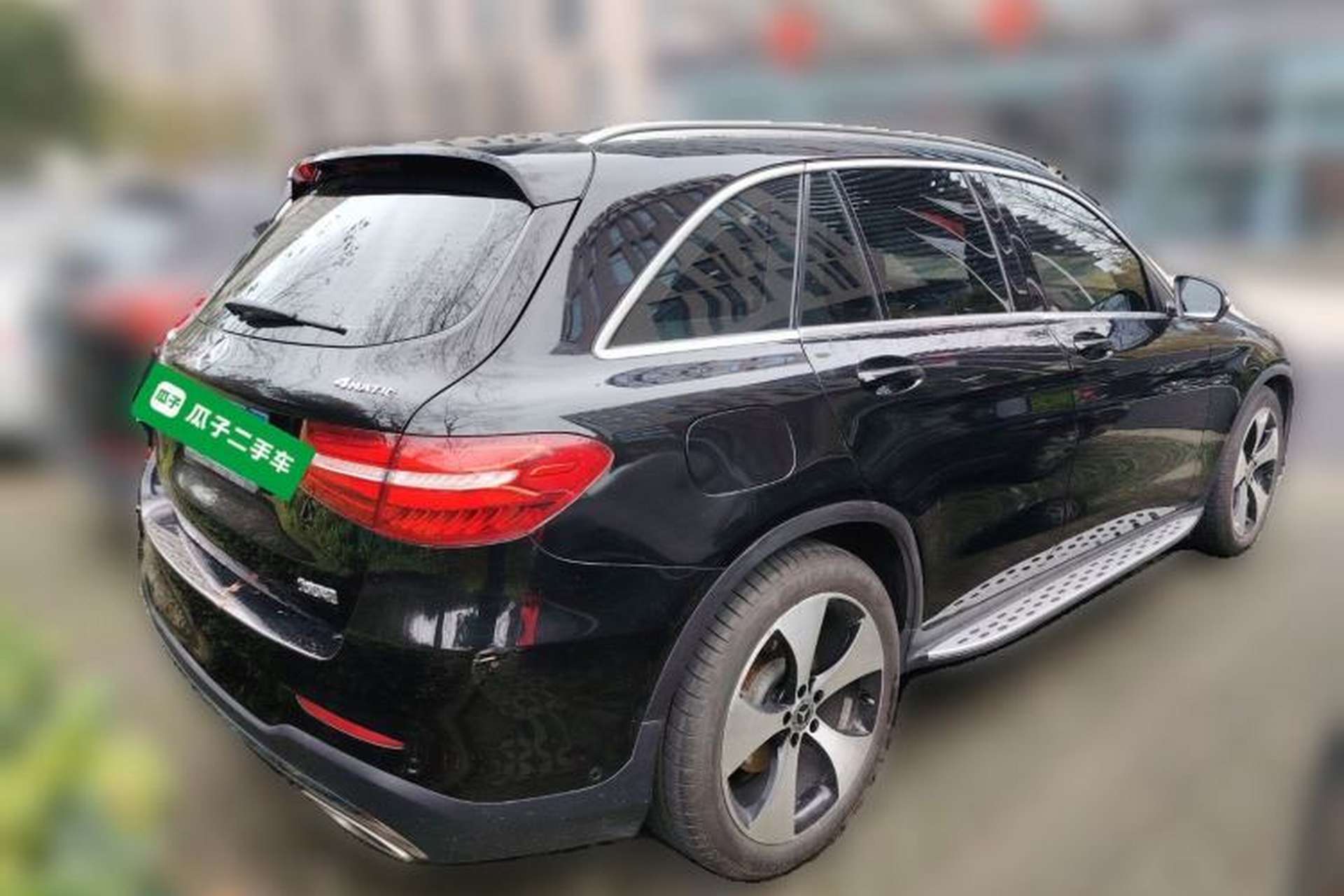 Used Mercedes-Benz GLC 2018 Refreshed GLC 300 4MATIC Dynamic Edition Exterior 5