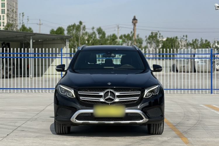 Used Mercedes-Benz GLC 2018 Facelift GLC 200 4MATIC Exterior 5