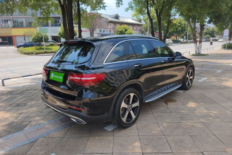 Used Mercedes-Benz GLC 2018 Facelift GLC 260 4MATIC Luxury Edition Exterior 5