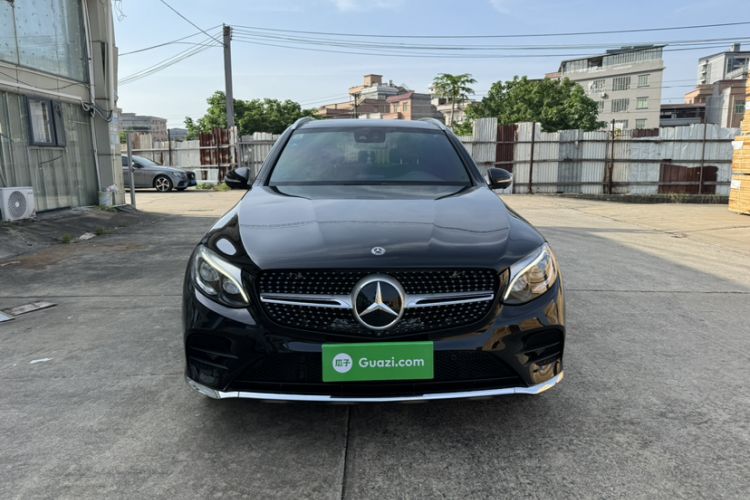 Used Mercedes-Benz GLC 2018 Refreshed GLC 300 4MATIC Dynamic Edition Exterior 5