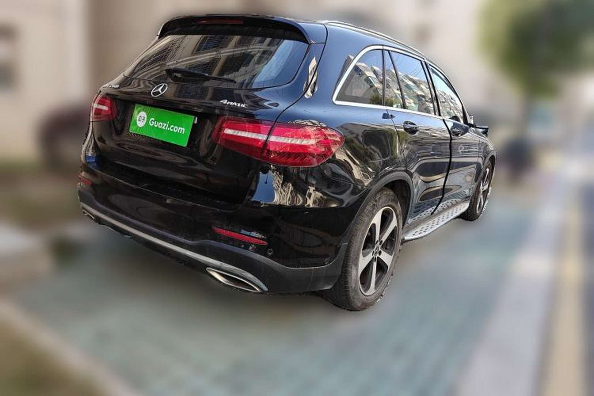 Used Mercedes-Benz GLC 2018 GLC 260 4MATIC Luxury Model Exterior 5