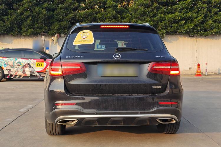 Used Mercedes-Benz GLC 2018 Facelift GLC 260 4MATIC Luxury Edition Exterior 6