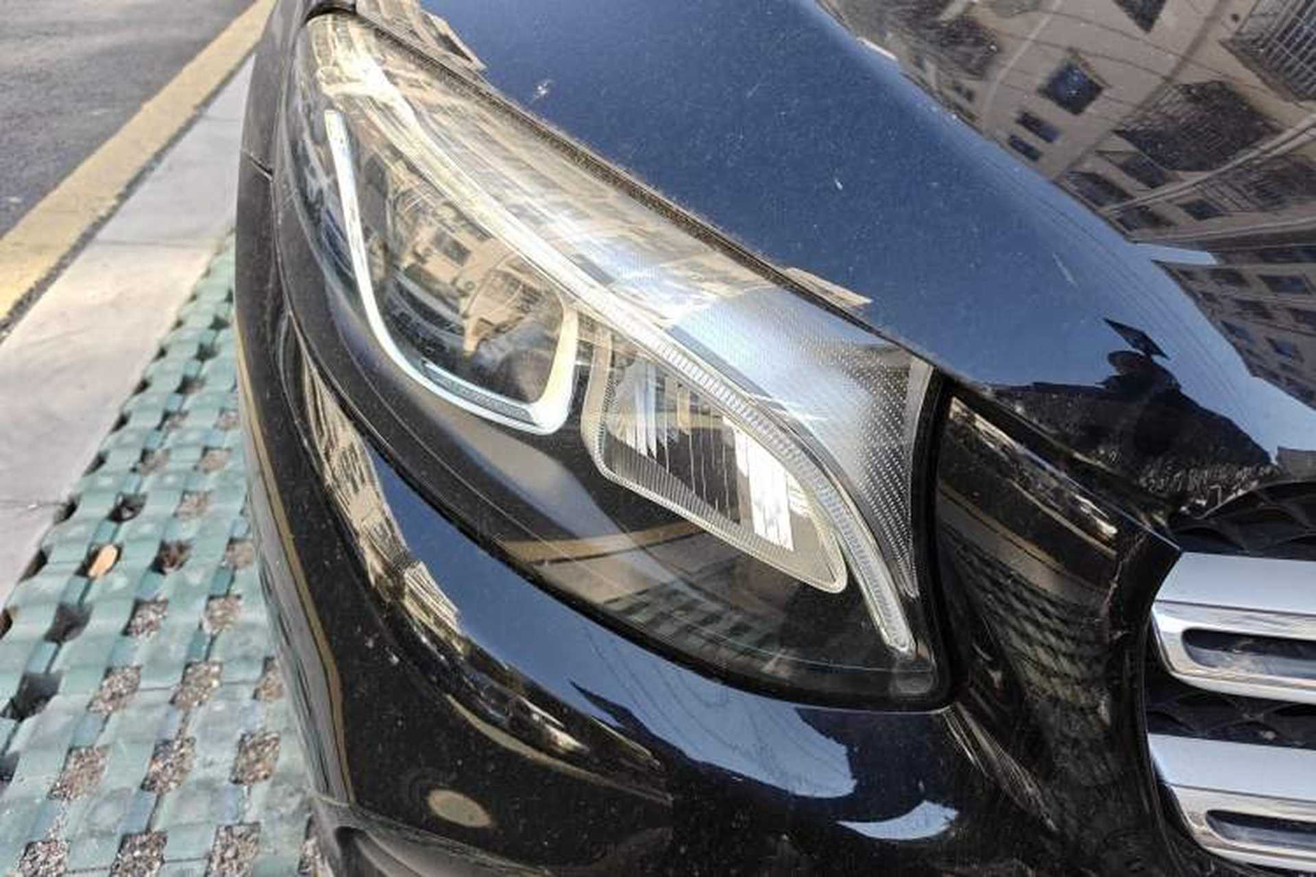 Used Mercedes-Benz GLC 2018 GLC 260 4MATIC Luxury Model Exterior 6